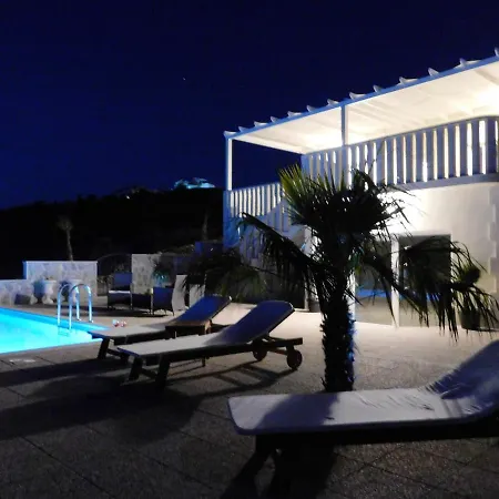 Villa Ostrica Velika *
